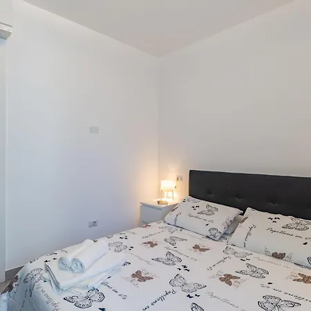 Appartamento Bina By Interhome