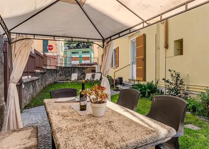 Bina By Interhome